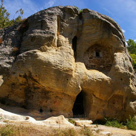 Ermita Rupestre de Arroyuelos
